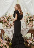 Traje de Flamenca EW5 | Vestido Flamenco con Gran Volante y 5 Volantes en Falda Negro