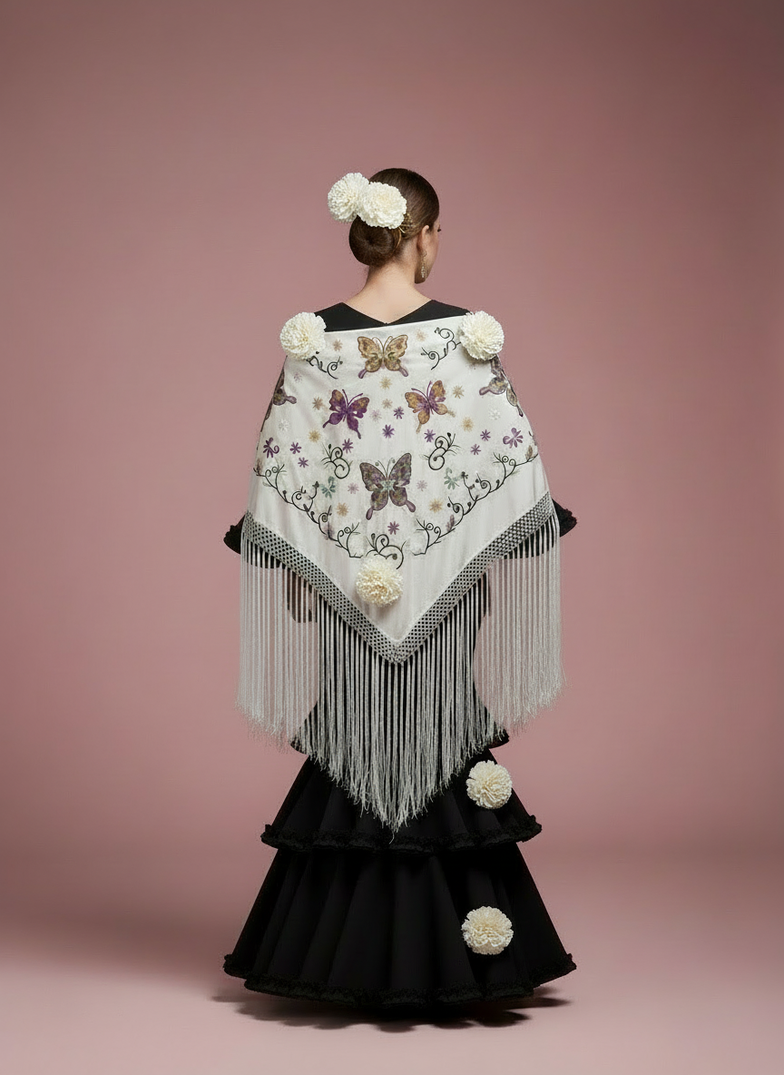 Vista de espalda - Traje flamenca negro EM222 con mantón blanco MT1